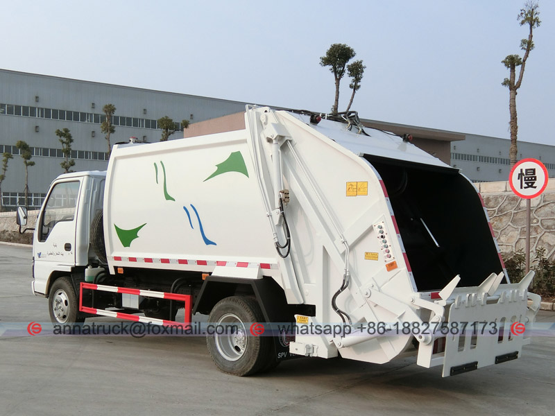 6CMB ISUZU Compactor Garbage Truck - Left Back